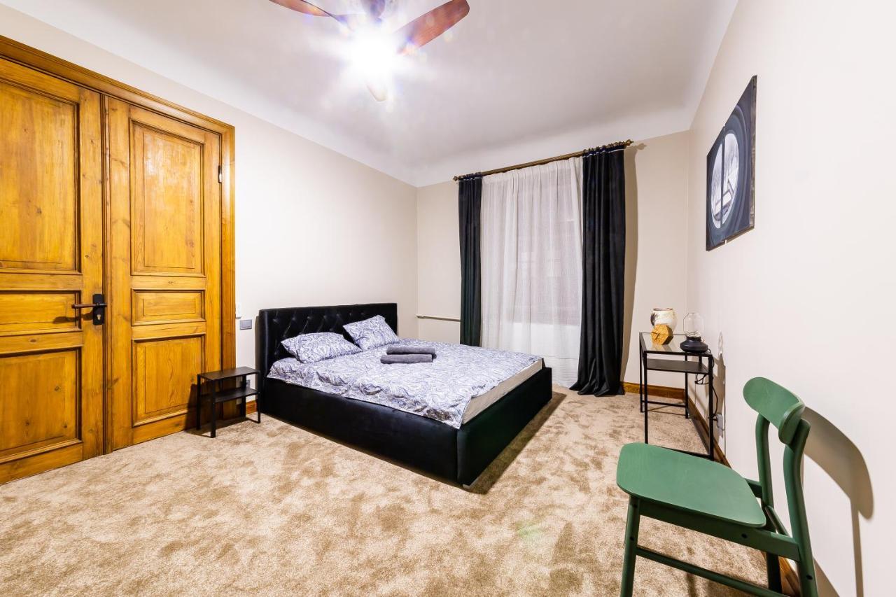 Gourmet Storie'S Ap 68Sqm Renovated Free Parking Riga Exterior foto